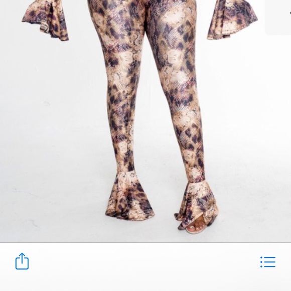 Two piece set - Picture 2 of 5